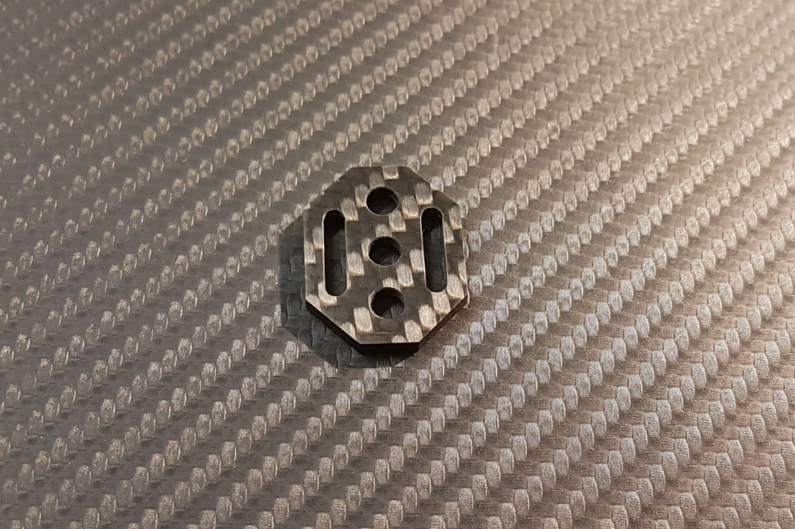 Headshell / Cartridge Isolation / Spacer for REGA RB Serie Tonearm Real Carbon3