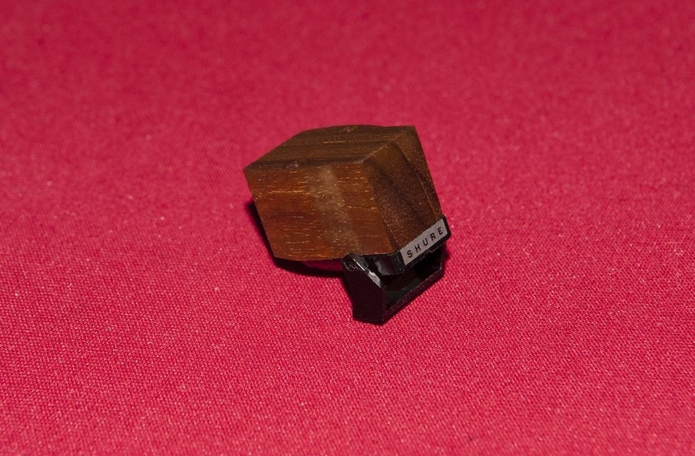 Custom-Made Wood Body for Shure V15 Type III made of Teak Wood4