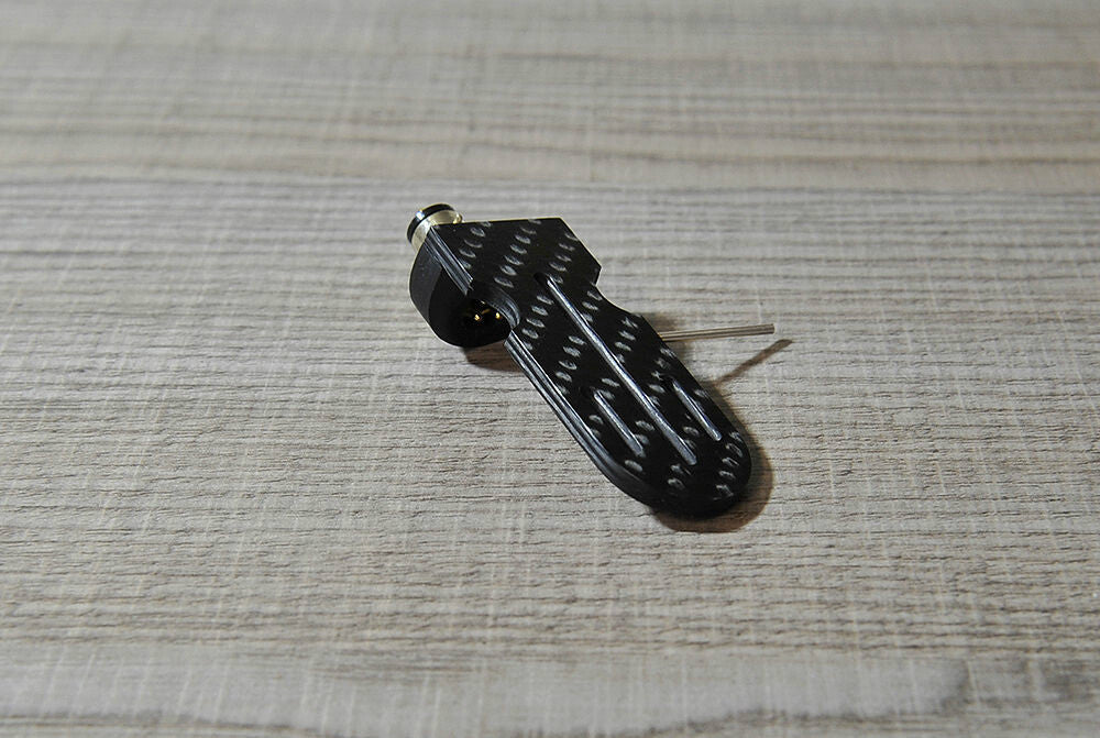 Exclusive Custom-Made Headshell made of Real Racing Carbon Gold Plated Pins SME2