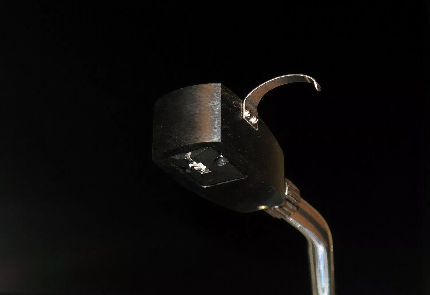 Custom-Made Ebony Wood Headshell for DENON DL 103 Series Cartridge