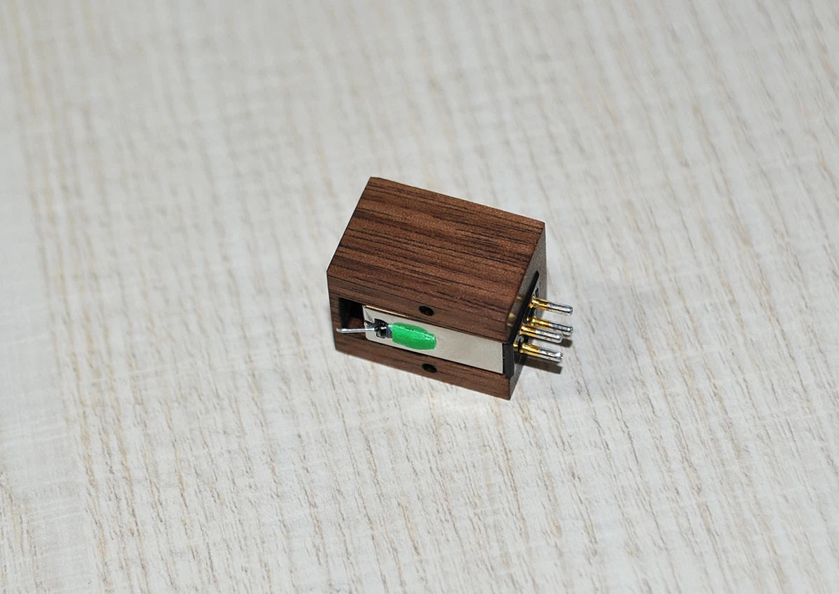 Custom-Made Walnut Wood Body for Audio-Technica AT95 Cartridge (MC Design)