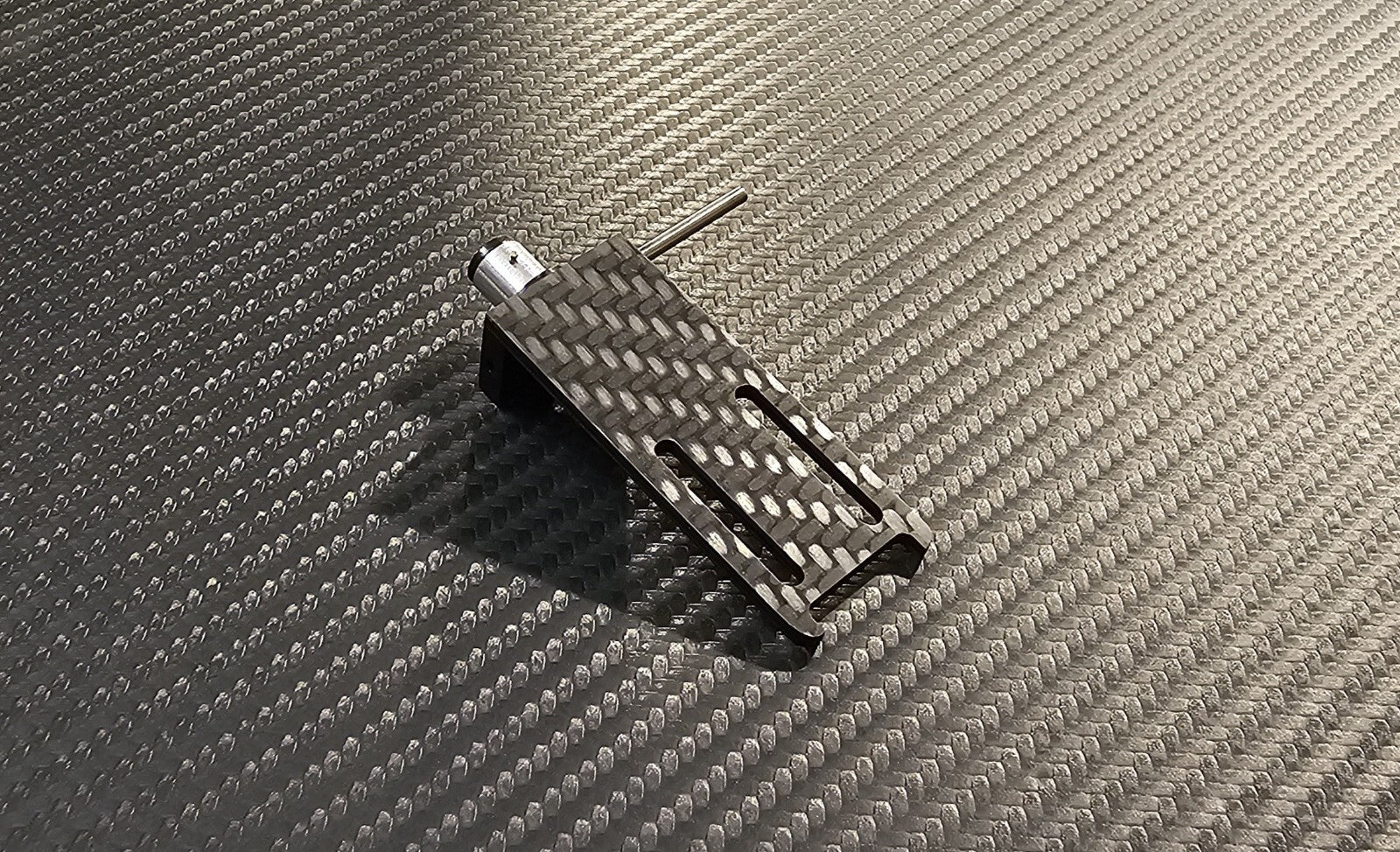 Custom-Made Headshell with Azimuth & Overhang adjustment Material Racing Carbon4