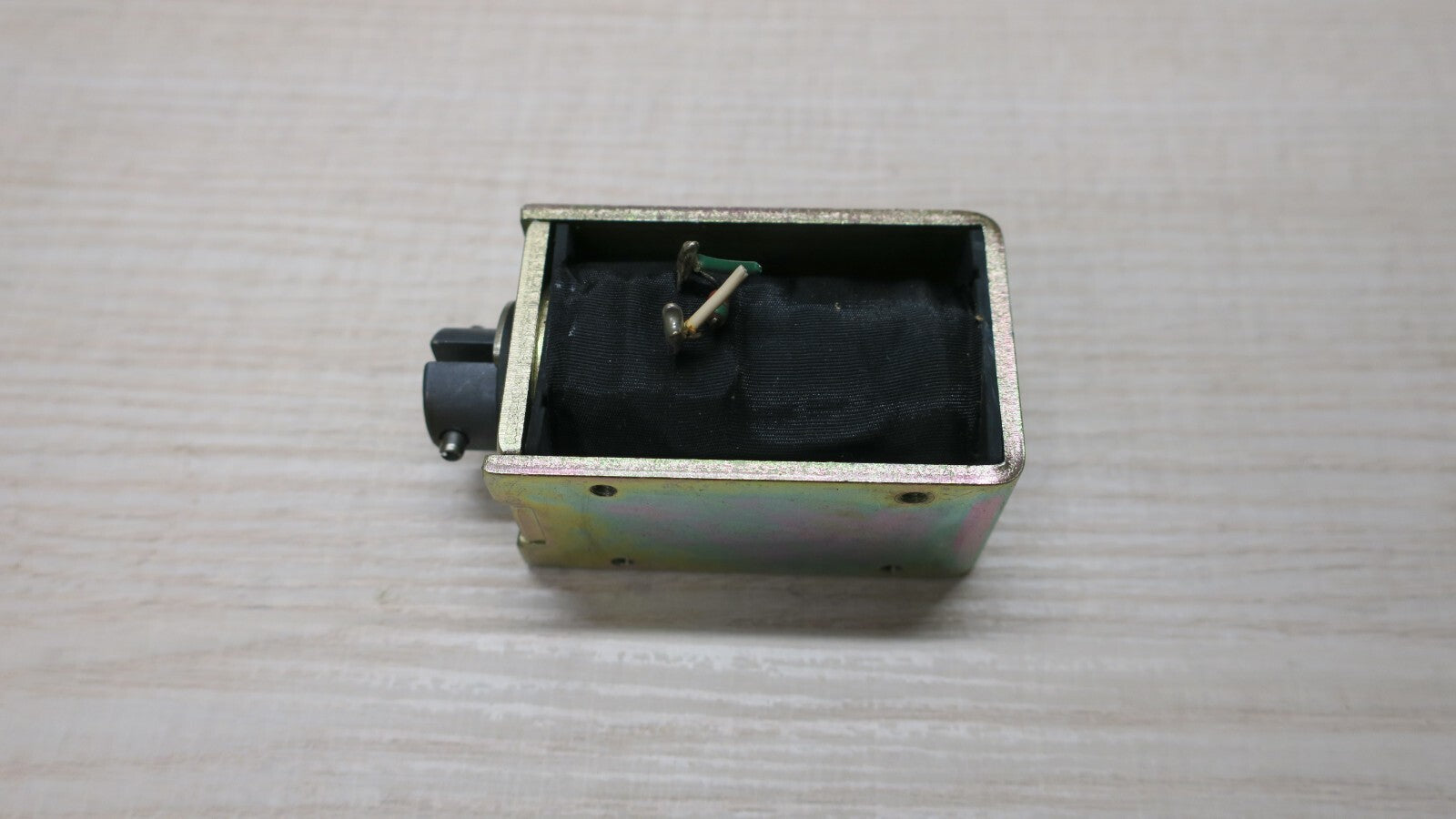 Pioneer CT-F1250 / Relay Relais / Spare part / Genuine Part RXP-068-01