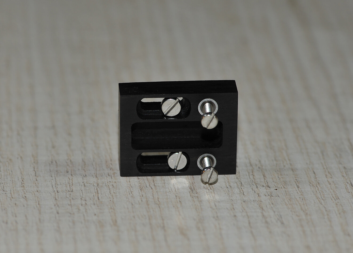 Adapter / Slider / Mounting Bracket for Lenco L70 Headshell for Ortofon SPU fix.0