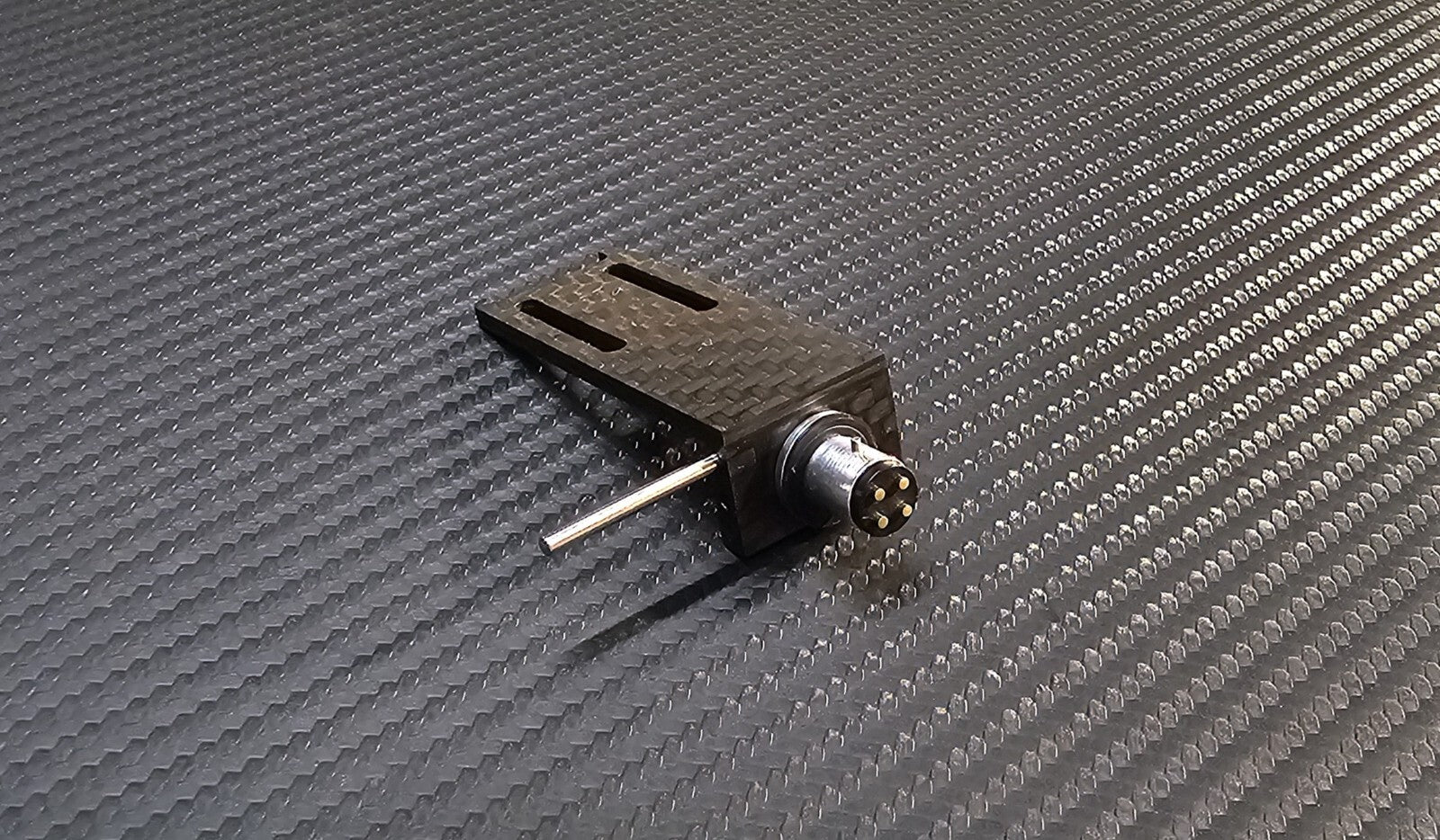 Custom-Made Headshell with Azimuth & Overhang adjustment Material Racing Carbon6