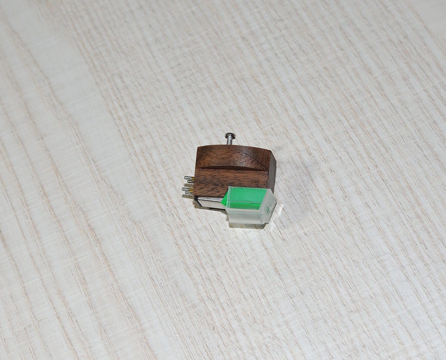 Exclusive Wood Body For Audiotechnica AT95E Cartridge Pickup Walnut Wood1
