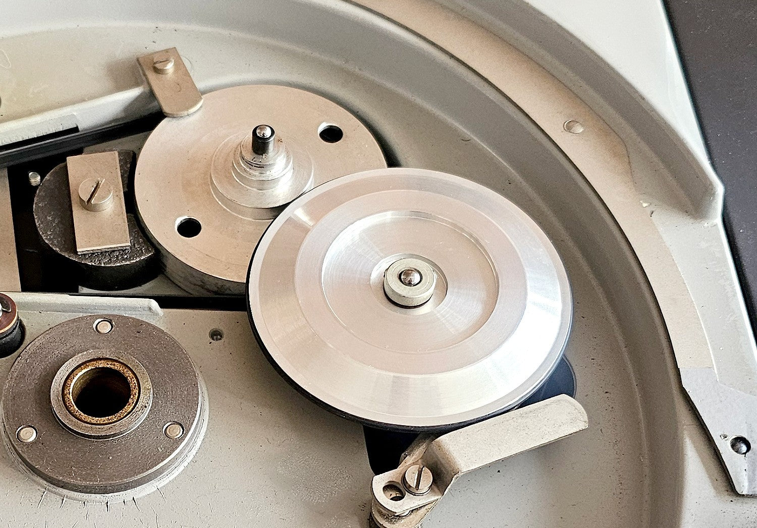 High Quality Precision Idler Wheel for Thorens TD124 MKI MK II Spare parts0