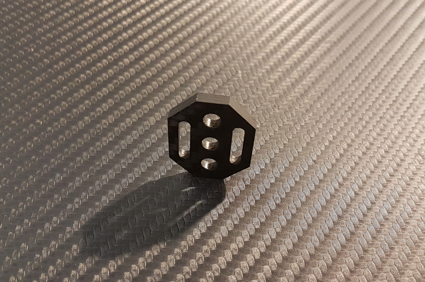 Headshell / Cartridge Isolation / Spacer for REGA RB Serie Tonearm Real Carbon1