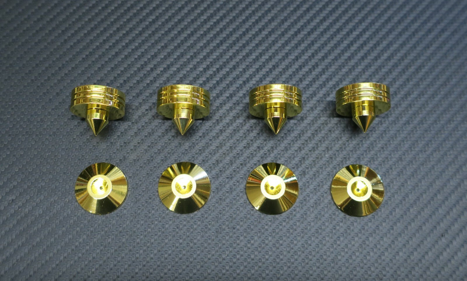 4x Spikes + 4x Pads / Isolierung for Plattenspieler / Lautsprecher / Boxen / NEW1