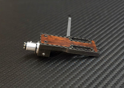 Custom-Made Hybrid Headshell made of Carbon and Snake Wood Azimuth Adjustment2
