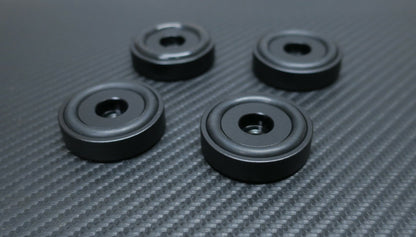 4x Füße / Isolierung für Plattenspieler / Lautsprecher / Boxen / mit Gummi - NEW1