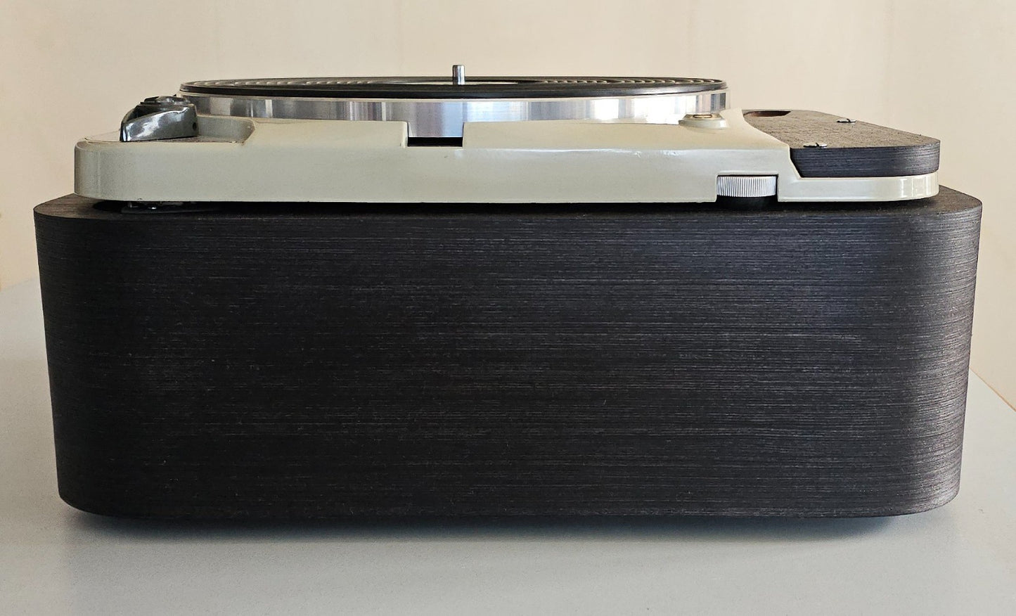 Thorens TD124 Zarge / Plinth made of High Fidelity MDF Black Oak Veneer1
