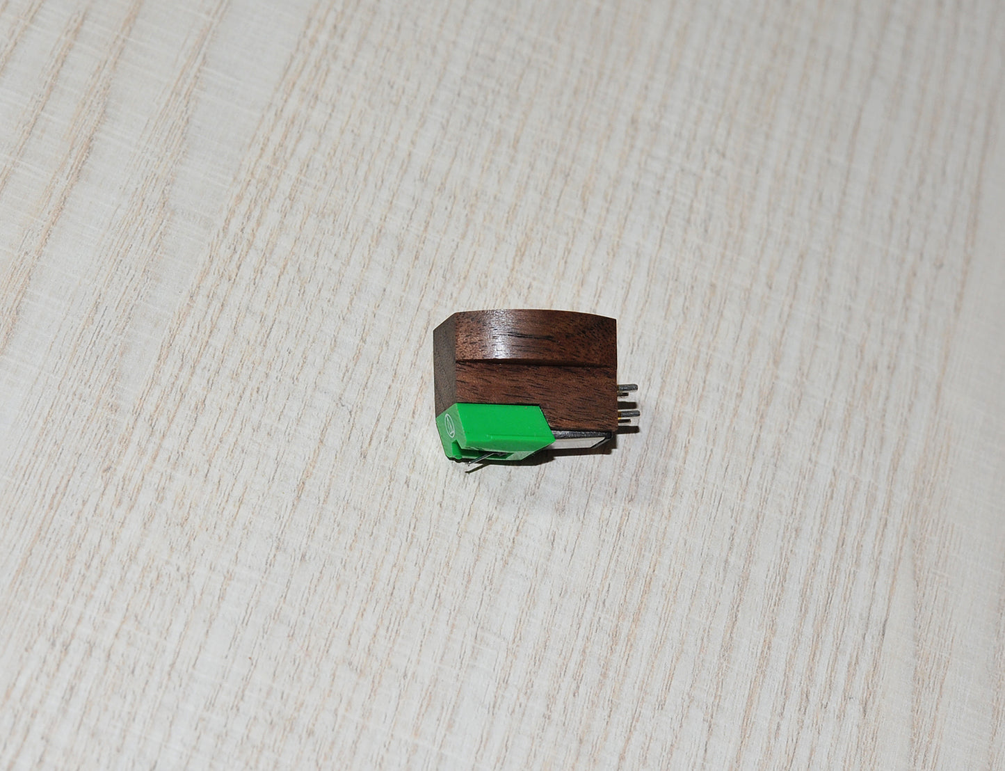 Exclusive Wood Body For Audiotechnica AT95E Cartridge Pickup Walnut Wood3