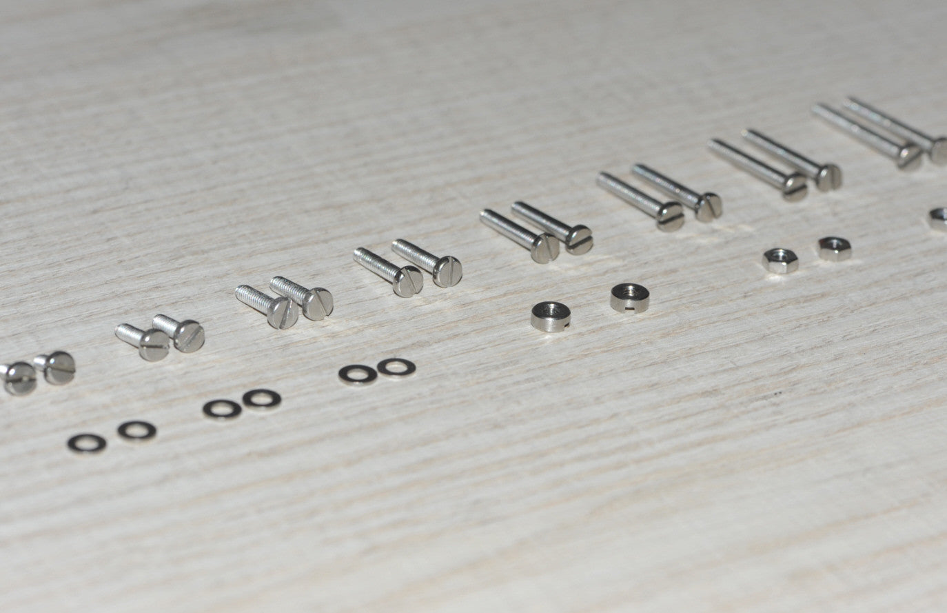 Fixing Screw Nut Kit M2 Stainless Steel /Cartridge/Mounting for Headshell / NEW 1