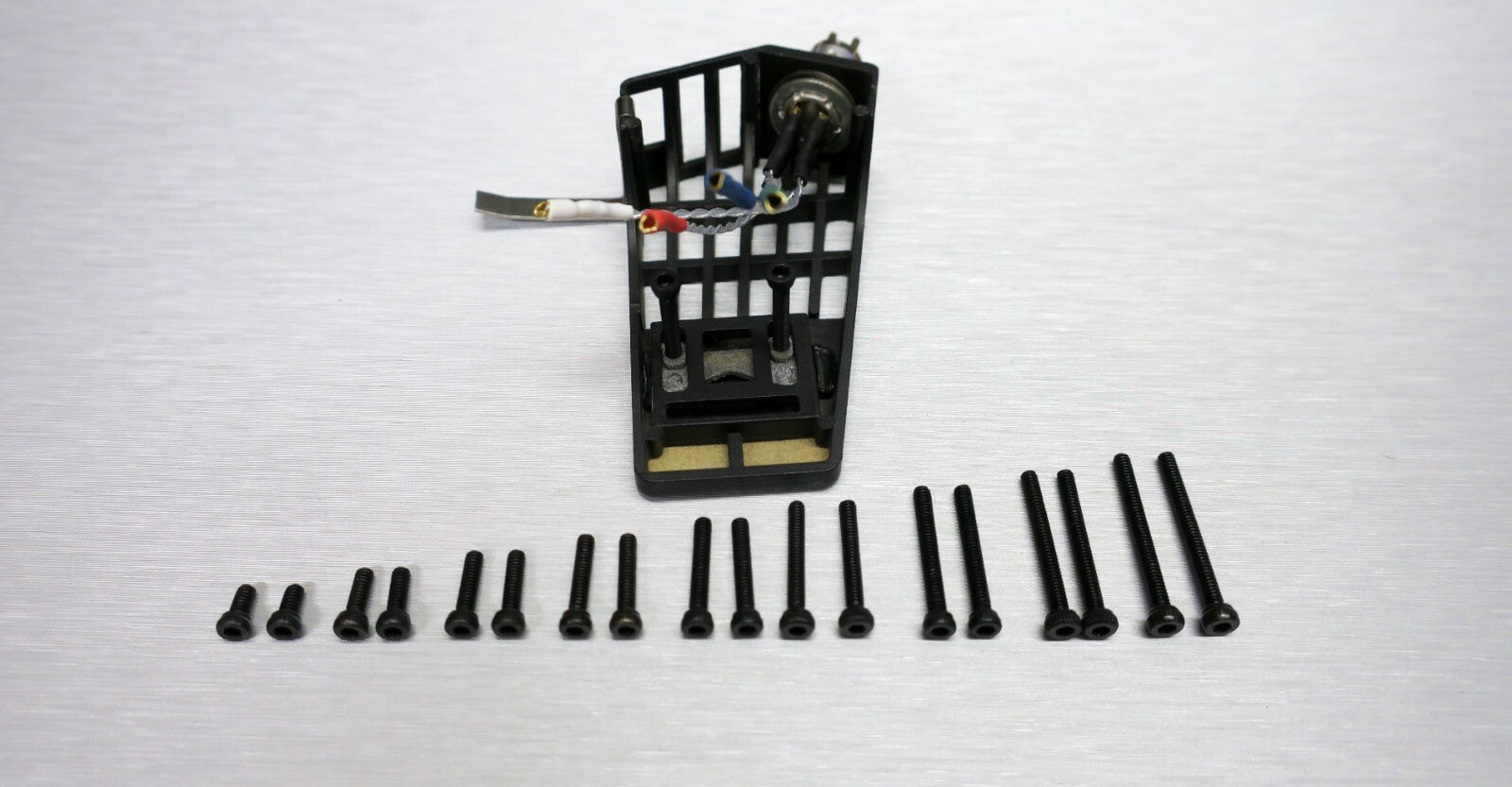 Schwarze Phono Schrauben Set M2 for Hex Key für Thorens TP Headshells2