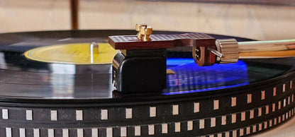 4 pin Adapter/ Connector for DECCA FFSS Cartridge made of Real Racing Carbon with 24k pins