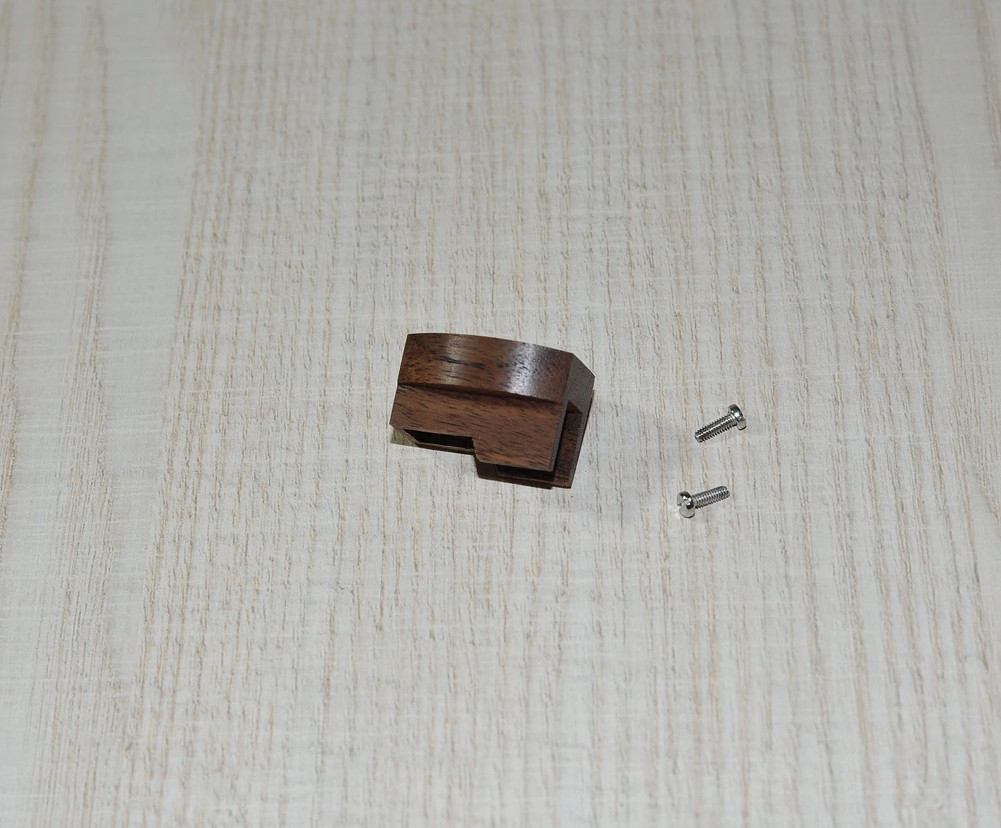 Custom-Made Walnut Wood Body for Audio-Technica AT95 Cartridge